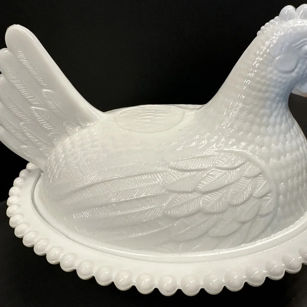 Indiana Glass Hen on a Nest 7